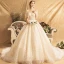 Élégant Champagne Robe De Mariée 2019 Princesse De l'épaule Manches Courtes Dos Nu Perlage Gland Glitter Paillettes Chapel Train Volants