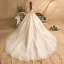 Élégant Champagne Robe De Mariée 2019 Princesse De l'épaule Manches Courtes Dos Nu Perlage Gland Glitter Paillettes Chapel Train Volants