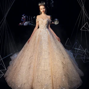 Glitter Champagne Trouwjurken 2019 A Lijn Uit De Schouder Korte Mouwen Ruglooze Appliques Kant Glans Tule Cathedral Train Ruche