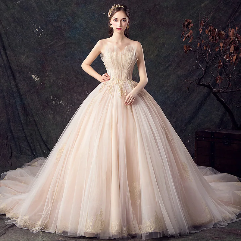 Stilig Champagne Brudekjoler 2019 Prinsesse Kjæreste Uten Ermer Ryggløse Appliques Blonder Beading Cathedral Train Buste