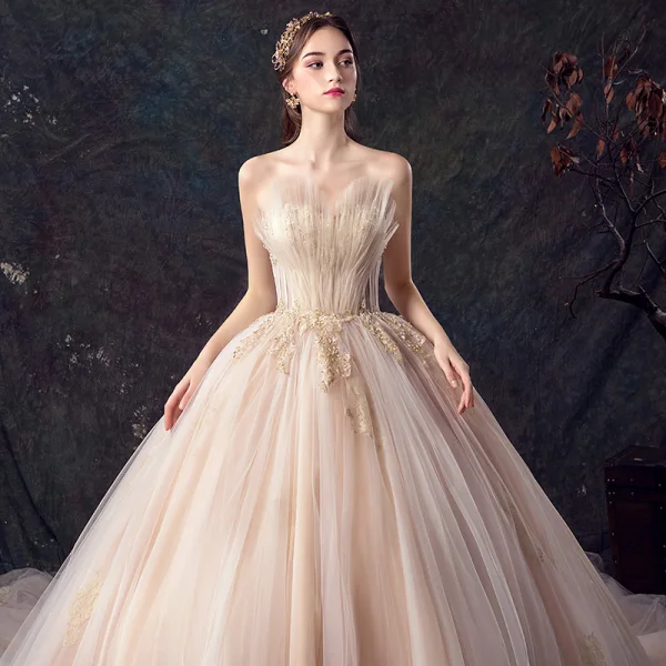 Stilig Champagne Brudekjoler 2019 Prinsesse Kjæreste Uten Ermer Ryggløse Appliques Blonder Beading Cathedral Train Buste