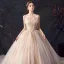 Stilig Champagne Brudekjoler 2019 Prinsesse Kjæreste Uten Ermer Ryggløse Appliques Blonder Beading Cathedral Train Buste