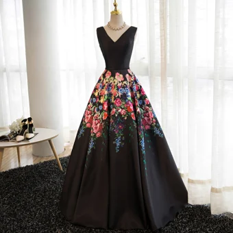 Moderne Mode Noire Fleur Robe De Bal 2017 Princesse V Cou Sans Manches Impression Satin Ceinture Longue Dos Nu Robe De Ceremonie