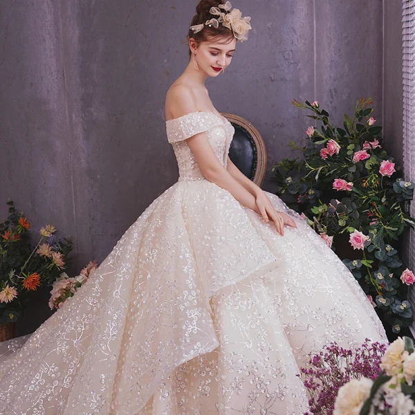 Bling Bling Champagne Robe De Mariée 2019 Princesse De l'épaule Manches Courtes Dos Nu Glitter Paillettes Cathedral Train Volants
