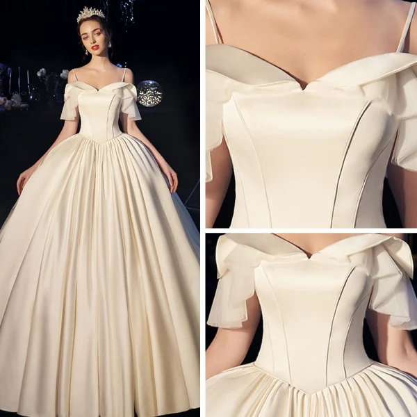 Simple Ivoire Satin Robe De Mariée 2019 Robe Boule De l'épaule Bretelles Spaghetti Manches Courtes Dos Nu Chapel Train Volants