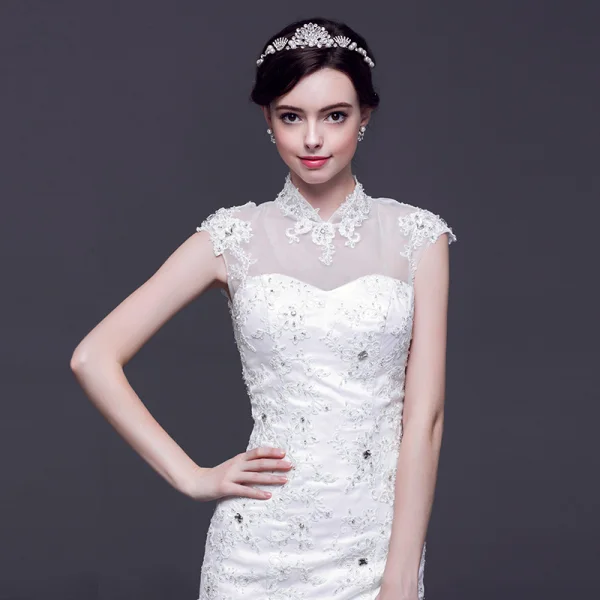 Chinese style White Pierced Wedding Dresses 2017 Ball Gown High Neck Sleeveless Backless Appliques Lace Rhinestone Detachable Court Train