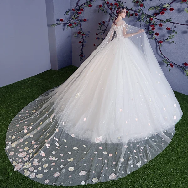 Coloré Ivoire Transparentes Robe De Mariée 2018 Robe Boule Encolure Dégagée Sans Manches Appliques Fleur Perlage Perle Glitter Tulle Volants Watteau Train
