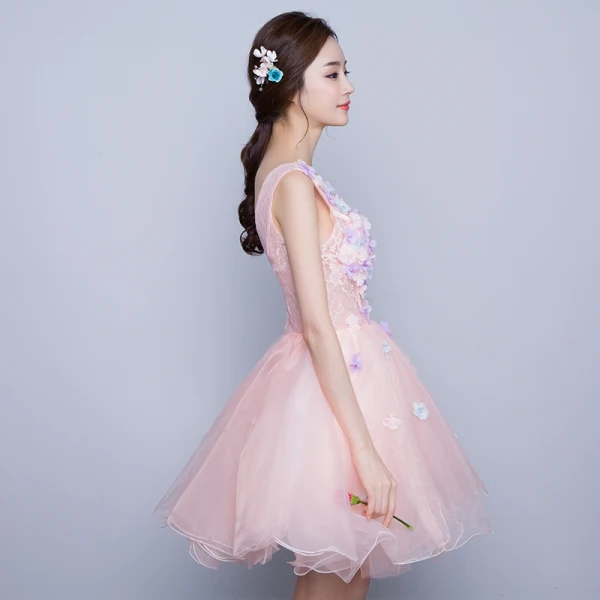 Chic / Beautiful Affordable Party Dresses Graduation Dresses 2017 Lace Flower Appliques Backless Pearl V-Neck Short Ball Gown