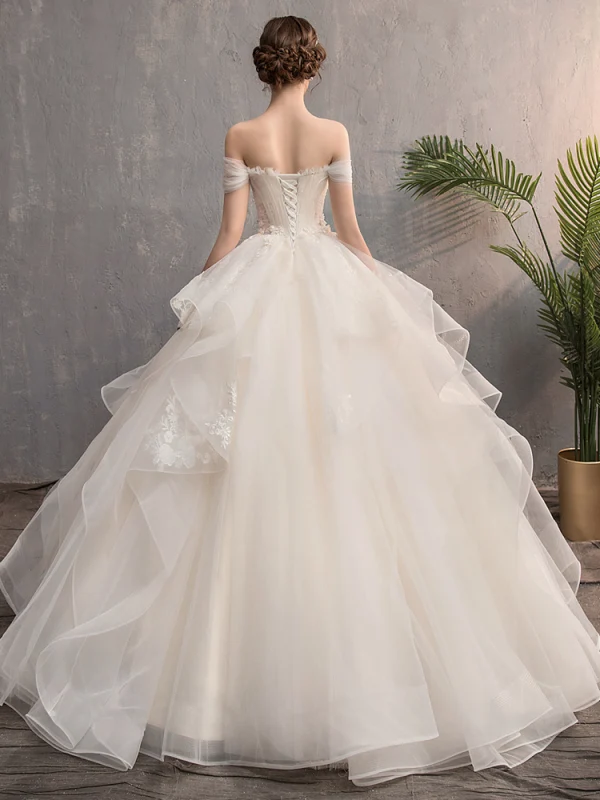Affordable Champagne Outdoor / Garden Wedding Dresses 2019 A-Line / Princess Off-The-Shoulder Short Sleeve Backless Appliques Lace Beading Pearl Floor-Length / Long Ruffle