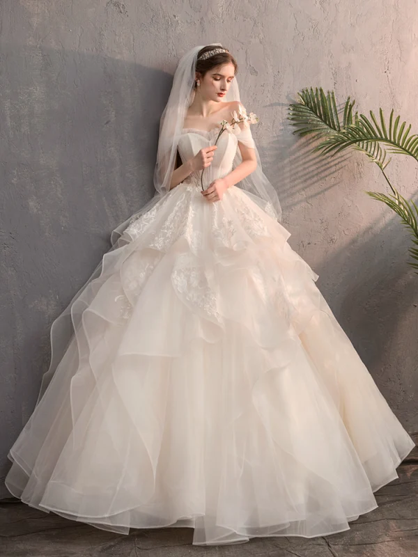 Affordable Champagne Outdoor / Garden Wedding Dresses 2019 A-Line / Princess Off-The-Shoulder Short Sleeve Backless Appliques Lace Beading Pearl Floor-Length / Long Ruffle