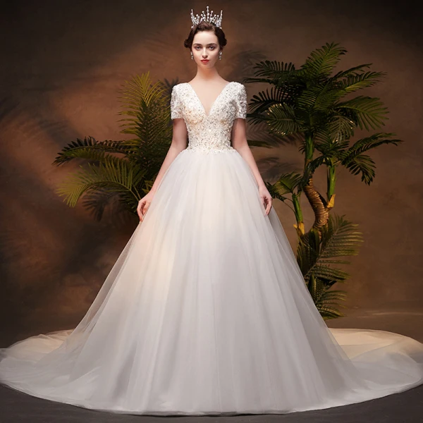 Elegant Ivory Wedding Dresses 2019 A-Line / Princess Appliques Deep V-Neck Short Sleeve Backless Lace Elegant Ivory Wedding Dresses 2019 A-Line / Princess Appliques Deep V-Neck Short Sleeve Backless Lace