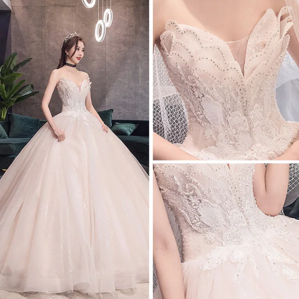 Sjarmerende Champagne Korsett Brudekjoler 2019 Prinsesse Kjæreste Uten Ermer Ryggløse Appliques Blonder Beading Glitter Tyll Cathedral Train