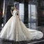 Luksus Champagne Brudekjoler 2019 Prinsesse Kjæreste Uten Ermer Ryggløse Appliques Blonder Paljetter Beading Cathedral Train Buste