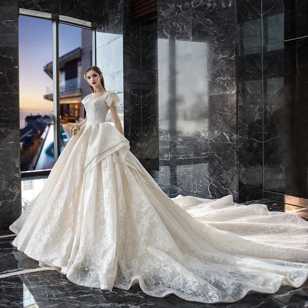 Vintage / Retro Champagne Wedding Dresses 2019 Ball Gown Square Neckline Short Sleeve Backless Glitter Appliques Lace Cathedral Train Ruffle
