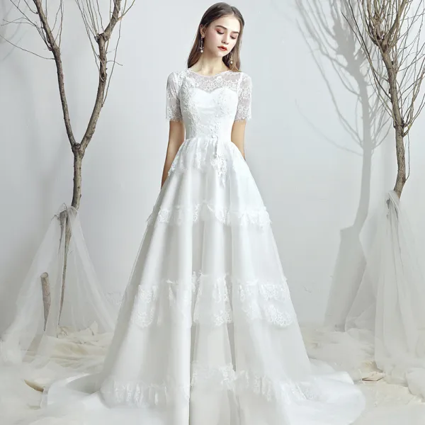 Classy White Chiffon Outdoor / Garden Wedding Dresses 2019 A-Line / Princess Scoop Neck Short Sleeve Backless Appliques Lace Sweep Train Ruffle