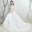 Chic Blanche Chiffon Jardin / Extérieur Robe De Mariée 2019 Princesse Encolure Dégagée Manches Courtes Dos Nu Appliques En Dentelle Train De Balayage Volants