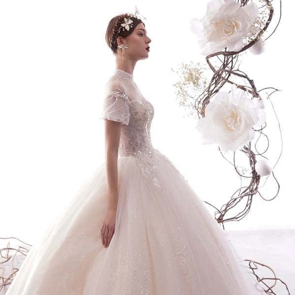 Luxus / Herrlich Ivory / Creme Durchsichtige Brautkleider / Hochzeitskleider 2019 A Linie Stehkragen Geschwollenes Kurze Ärmel Rückenfreies Pailletten Perlenstickerei Glanz Tülle Lange Rüschen