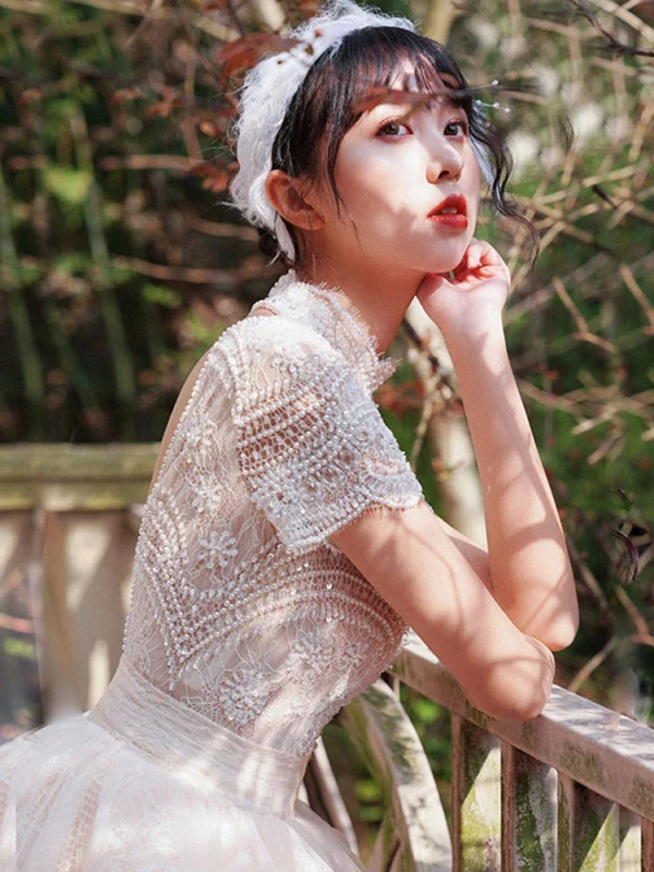 Vintage / Retro Champagne Outdoor / Garden Wedding Dresses 2019 A-Line / Princess High Neck Short Sleeve Backless Beading Pearl Chapel Train Ruffle