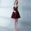 Sexy Bordeaux Robe De Cocktail 2019 Princesse Bretelles Spaghetti Sans Manches Appliques En Dentelle Faux Diamant Glitter Paillettes Courte Volants Dos Nu Robe De Ceremonie