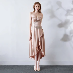 Sexy Nude Satin Selskapskjoler 2019 Prinsesse Kjæreste Uten Ermer Gjennomsiktig Rhinestone Asymmetrisk Buste Ryggløse Formelle Kjoler