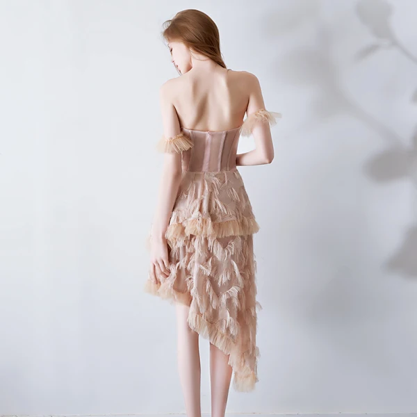 Sexy Nude Abendkleider 2019 Off Shoulder Kurze Ärmel Asymmetrisch Rückenfreies Festliche Kleider
