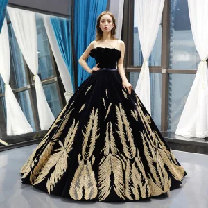 Luxe Bleu Marine Daim Transparentes Robe De Bal 2019 Robe Boule Encolure Dégagée Sans Manches Doré Appliques En Dentelle Perlage Noeud Ceinture