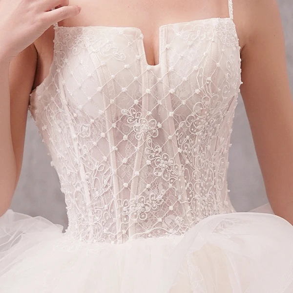 Schöne Ivory / Creme Brautkleider / Hochzeitskleider 2019 A Linie Perlenstickerei Perle Spaghettiträger Ärmellos Rückenfreies Applikationen Spitze Kapelle-Schleppe Rüschen