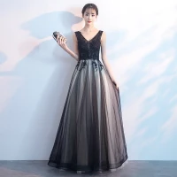 Rimelig Svart Selskapskjoler 2019 Prinsesse V-Hals Uten Ermer Appliques Blonder Boret Beading Perle Lange Buste Ryggløse Formelle Kjoler