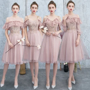 Beste Rødmende Rosa Brudepikekjoler 2019 Prinsesse Appliques Blonder Beading Glitter Tyll Knelengde Buste Ryggløse Kjoler Til Bryllup