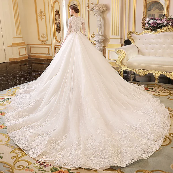 Élégant Ivoire Robe De Mariée 2019 Princesse V-Cou Transparentes 3/4 Manches Appliques En Dentelle Perlage Chapel Train Volants