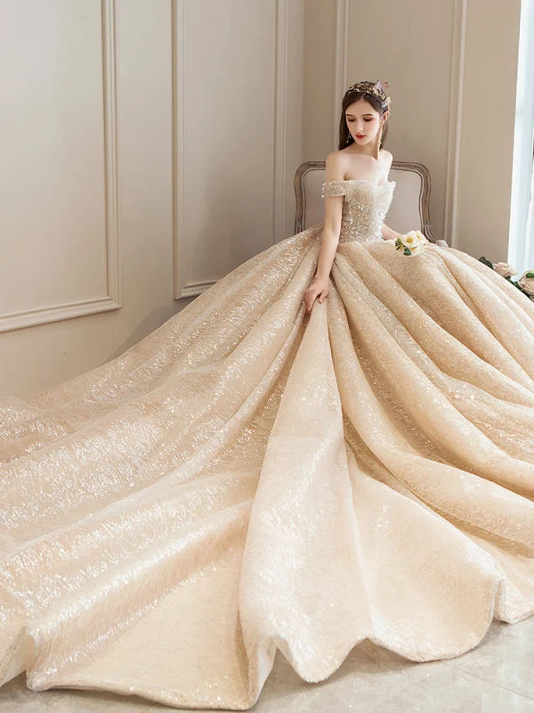 Bling Bling Champagner Brautkleider / Hochzeitskleider 2019 A Linie Off Shoulder Kurze Ärmel Rückenfreies Pailletten Perlenstickerei Glanz Tülle Kathedrale Schleppe Rüschen