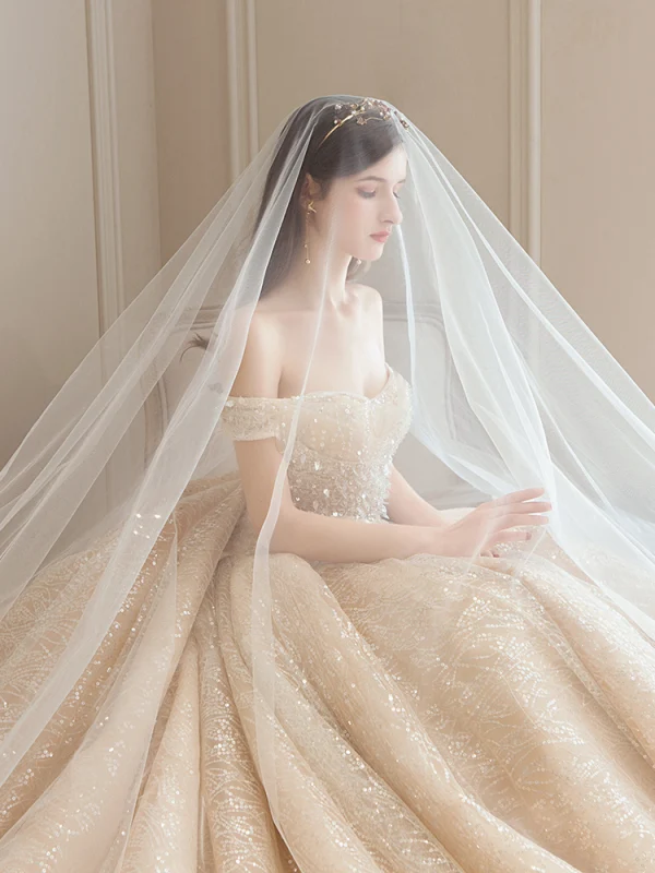 Bling Bling Champagner Brautkleider / Hochzeitskleider 2019 A Linie Off Shoulder Kurze Ärmel Rückenfreies Pailletten Perlenstickerei Glanz Tülle Kathedrale Schleppe Rüschen