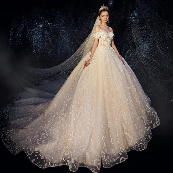 Romantic Champagne Wedding Dresses 2019 Ball Gown Off-The-Shoulder Short Sleeve Backless Heart-shaped Glitter Appliques Lace Chapel Train Ruffle