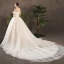 Chic Champagne Robe De Mariée 2019 Princesse De l'épaule Noeud Manches Courtes Dos Nu Glitter Appliques En Dentelle Chapel Train Volants