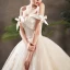 Chic Champagne Robe De Mariée 2019 Princesse De l'épaule Noeud Manches Courtes Dos Nu Glitter Appliques En Dentelle Chapel Train Volants