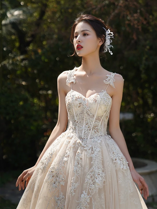 Luxury / Gorgeous Champagne Wedding Dresses 2019 A-Line / Princess Spaghetti Straps Sleeveless Backless Appliques Lace Beading Cathedral Train Ruffle