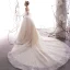 Beste Champagne Brudekjoler 2019 Prinsesse Kjæreste Avtakbar Bell ermer Ryggløse Appliques Blonder Beading Glitter Flekkete Tyll Chapel Train Buste