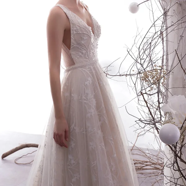 Best Champagne Outdoor / Garden Wedding Dresses 2019 Empire Deep V-Neck Sleeveless Backless Appliques Lace Beading Pearl Floor-Length / Long Ruffle