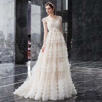 Romantic Champagne Outdoor Garden Wedding Dresses 2019 A Line Princess Square Neckline Sleeveless Backless Appliques Lace Beading Bow Sash Floor Length Long Ruffle