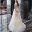Romantique Champagne Jardin / Extérieur Robe De Mariée 2019 Princesse Encolure Carrée Sans Manches Dos Nu Appliques En Dentelle Perlage Noeud Ceinture Longue Volants