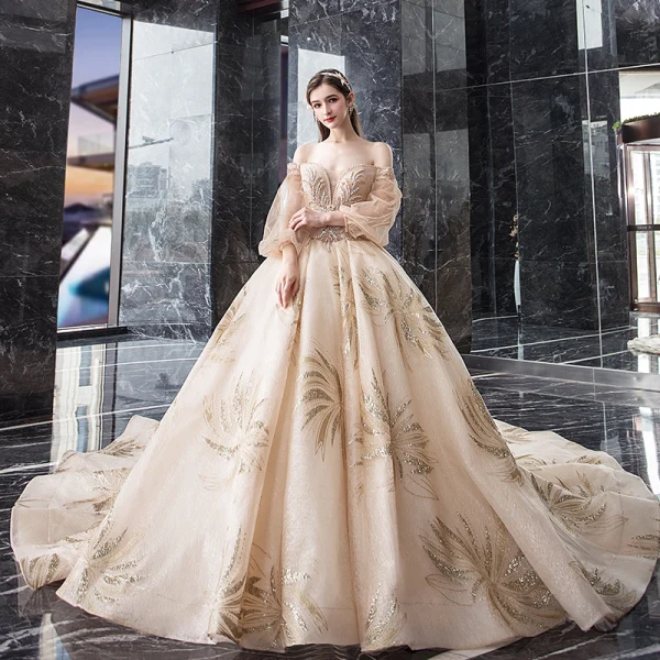 Étourdissant Champagne Robe De Mariée 2019 Princesse De l'épaule Gonflée 3/4 Manches Dos Nu Perlage Glitter Tulle Royal Train Volants