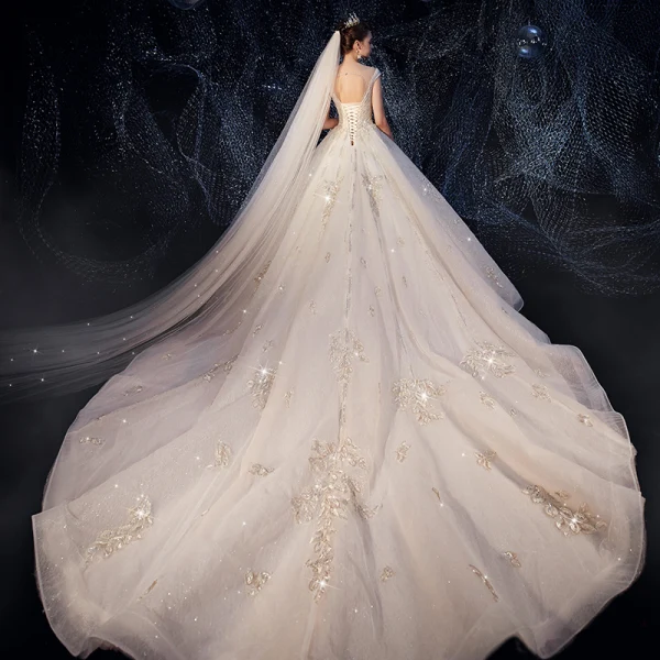 Luksusowe Kość Słoniowa Suknie Ślubne 2019 Princessa Przezroczyste Głęboki V-Szyja Bez Rękawów Bez Pleców Aplikacje Z Koronki Rhinestone Frezowanie Perła Cekinami Tiulowe Trenem Katedra Wzburzyć