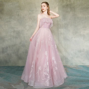 Élégant Rougissant Rose Robe De Soirée 2019 Princesse Bretelles Spaghetti Sans Manches Appliques En Dentelle Longue Volants Dos Nu Robe De Ceremonie