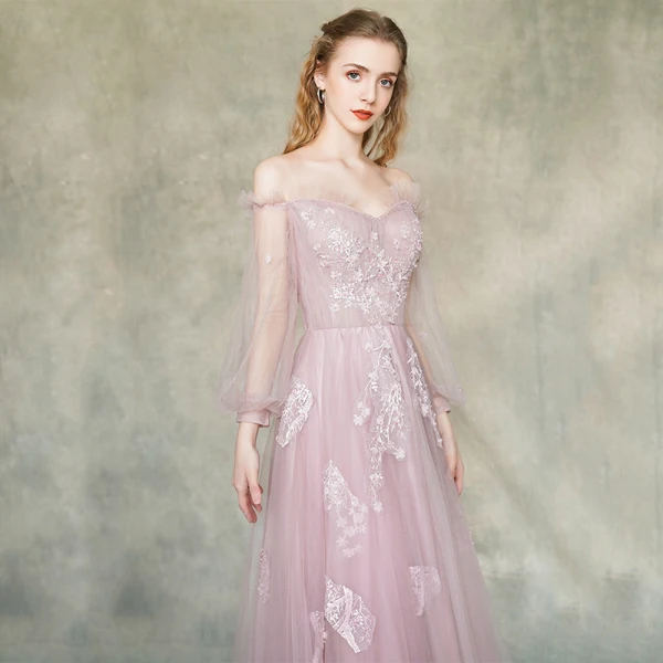Élégant Rougissant Rose Robe De Soirée 2019 Princesse De l'épaule Transparentes Gonflée Manches Longues Appliques En Dentelle Fleur Perlage Train De Balayage Volants Dos Nu Robe De Ceremonie