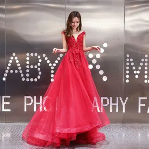 Chic Belle Bordeaux Transparentes Robe De Soirée 2019 Princesse Encolure Carrée Sans Manches Appliques En Dentelle Faux Diamant Perlage Train De Balayage Volants Dos Nu Robe De Ceremonie