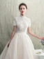 Vintage Champagner Spitze Brautkleider / Hochzeitskleider 2019 A Linie Off Shoulder Kurze Ärmel Rückenfreies Herzförmig Perlenstickerei Kapelle-Schleppe Rüschen
