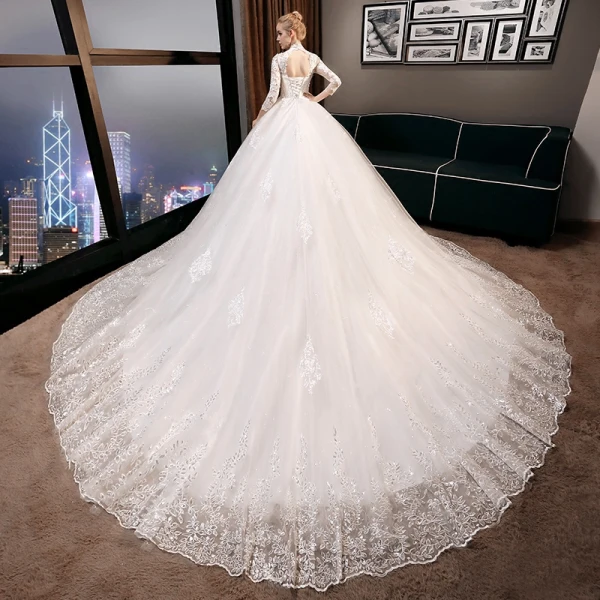 Vintage / Originale Abordable Ivoire Robe De Mariée 2019 Princesse Col Haut 3/4 Manches Dos Nu Percé Appliques En Dentelle Glitter Tulle Cathedral Train Volants
