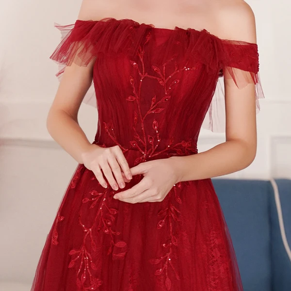 Élégant Bordeaux Robe De Soirée 2019 Princesse De l'épaule Manches Courtes Appliques En Dentelle Paillettes Train De Balayage Volants Dos Nu Robe De Ceremonie