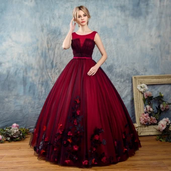 Vintage Originale Bordeaux Robe De Bal 2017 Robe Boule Encolure Dégagée Sans Manches Appliques Fleur Noeud Ceinture Longue Volants Dos Nu Robe De Ceremonie