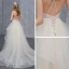 Erschwinglich Champagner Sommer Strand Brautkleider / Hochzeitskleider 2019 A Linie Spaghettiträger Ärmellos Rückenfreies Applikationen Spitze Sweep / Pinsel Zug Fallende Rüsche